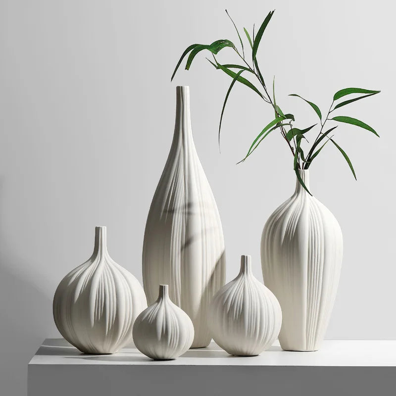 Simple and Creative Simple Elegant Ceramic Vase Decoration Dry Flower Arranger Living Room Advanced Sense of Home Decoration